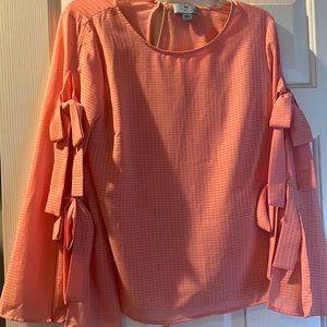CeCe Blouse Split Sleeve Size Medium NWT